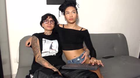 trixiandsuki online show from November 7, 1:08 am