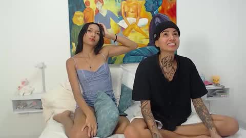 trixiandsuki online show from September 15, 8:43 pm