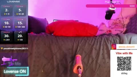 Trixie Divine online show from March 26, 5:24 am