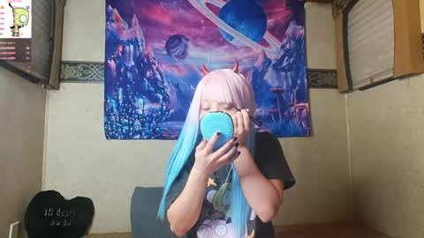 trixiedoescamcam online show from March 24, 1:00 am