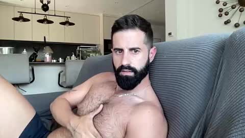 troniman online show from April 19, 11:22 am