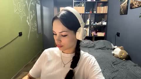 Alice online show from December 20, 9:49 am