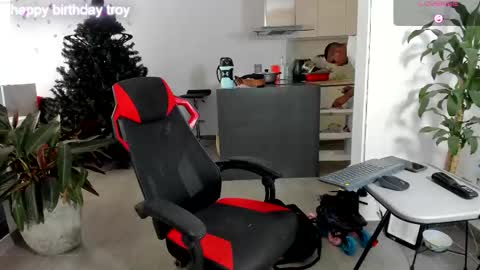 Troy wesly online show from December 18, 5:41 pm