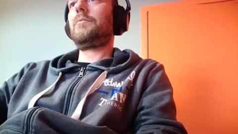 truble_78 online show from December 19, 2:45 pm