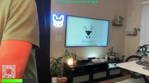 Treistoph online show from May 5, 5:08 pm