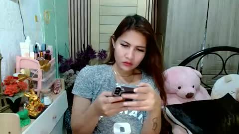 SHENA  online show from November 17, 6:32 pm