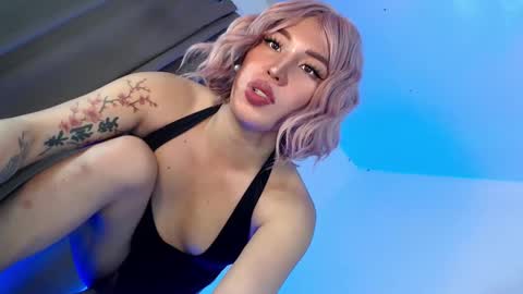 Julian online show from February 24, 6:47 pm