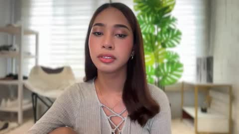 kendall online show from October 6, 5:36 am