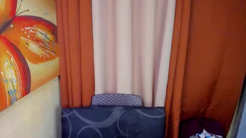 Queen Selena online show from September 25, 7:48 am