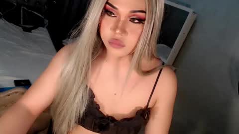 jayvie online show from October 23, 11:16 pm