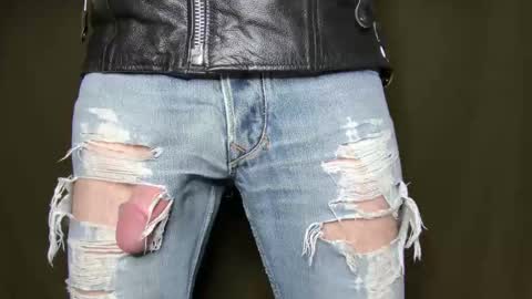 Phil Box online show from February 3, 5:39 pm