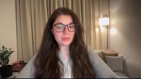 Ariana online show from August 2, 8:32 pm
