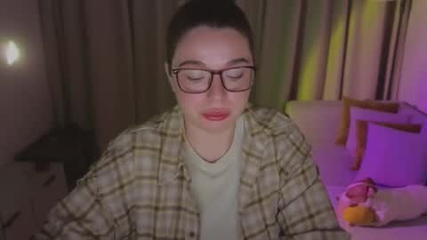 Ariana online show from February 15, 9:35 pm