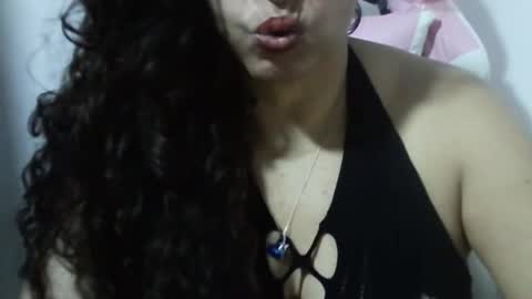 Snapshot of tuzusy chatting on October 20, 2:38 am tuzusy online show from October 20, 2:38 am