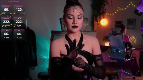 Miss Veth online show from November 23, 2:31 am