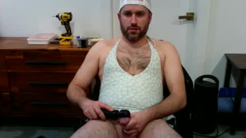 twattickler96 online show from December 19, 7:15 am