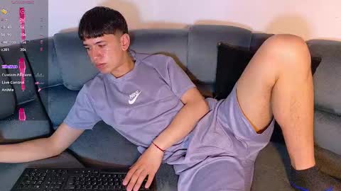 Mr Daren online show from November 8, 6:33 pm