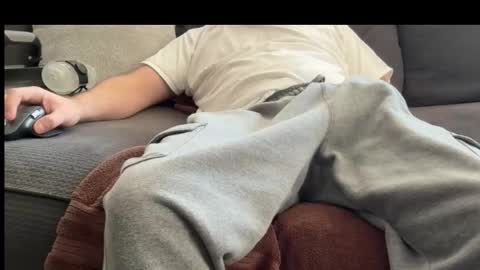 Tell me what to do online show from February 22, 8:22 pm