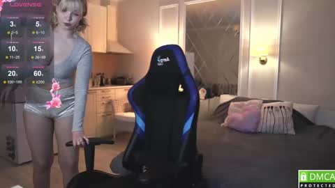 Eva online show from March 12, 3:29 pm