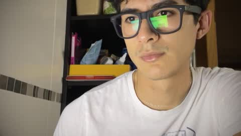 twinksweetlovehot online show from January 25, 8:21 pm