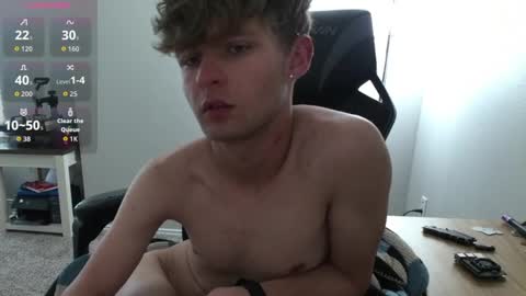 shytwink online show from June 16, 9:19 pm