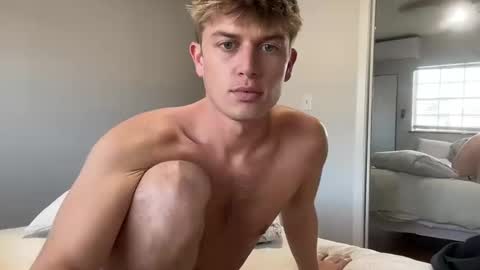 twinkytwunky online show from March 11, 7:28 pm