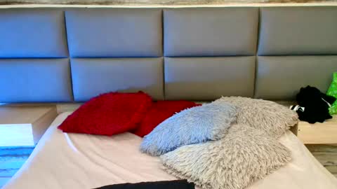 twinslovers_ online show from November 2, 1:16 am