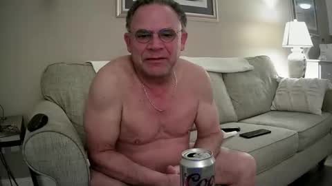 Twopeopleinlove online show from February 6, 12:58 am