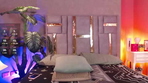 tyla_ks online show from September 16, 9:18 pm