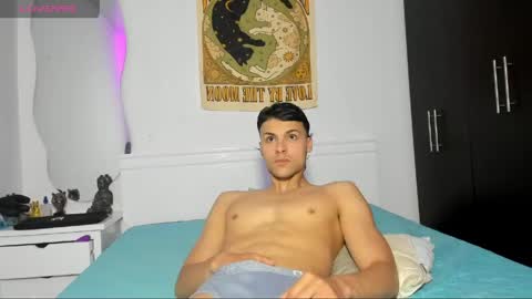 tyler_axel online show from April 13, 1:43 am