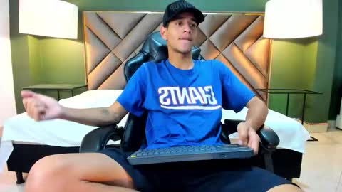 Snapshot of tyler_rodriguez chatting on October 16, 3:06 am Tyler Rodriguez online show from October 16, 3:06 am