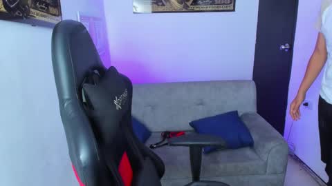   online show from March 9, 6:50 am