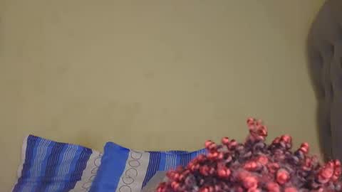 tynniee online show from March 21, 11:30 pm