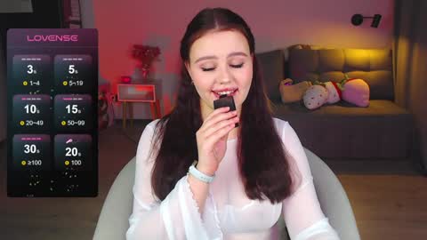 Alice online show from December 24, 3:37 pm