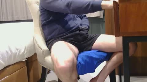 ukguynxtdr online show from February 12, 9:01 pm