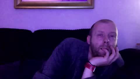 ukmatty3 online show from December 5, 11:23 pm