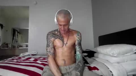 uktsunami online show from February 22, 12:19 pm