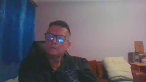 ulmeni4 online show from November 1, 5:23 pm