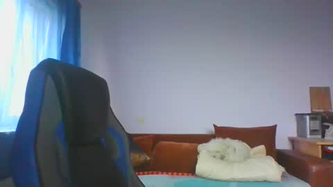 ulmeni4 online show from February 2, 6:43 am