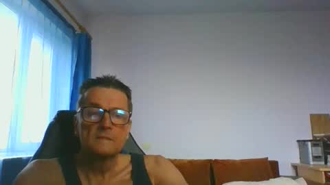 ulmeni7 online show from November 26, 8:22 am