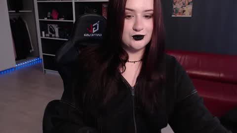 Julia online show from November 27, 7:38 am