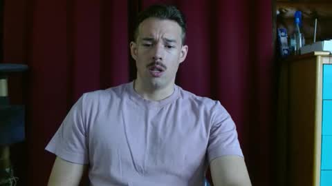 Snapshot of umphreak42 chatting on October 25, 3:45 pm Andrew online show from October 25, 3:45 pm