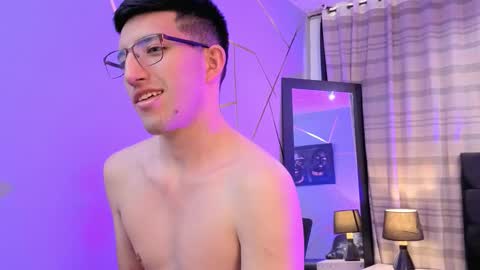 un_sluttyy online show from November 21, 2:37 pm