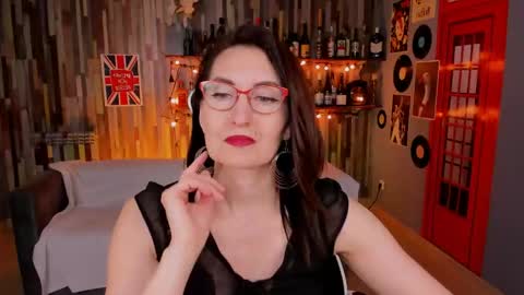 UnaTera online show from May 31, 6:12 am