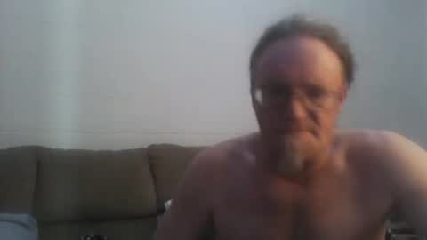 unclemuff online show from December 2, 1:20 pm