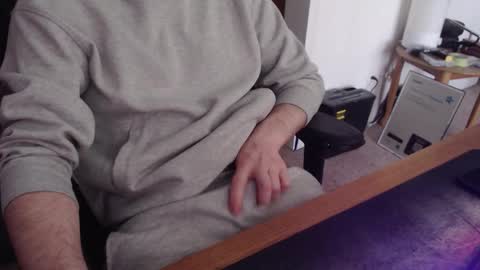 UnCutCdn7in online show from March 8, 11:09 pm