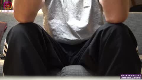 Snapshot of uncutgerman420 chatting on October 26, 9:58 pm Mister Uncut online show from October 26, 9:58 pm