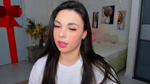 Patricia online show from February 25, 8:42 pm