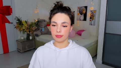 Patricia online show from March 1, 2:15 am