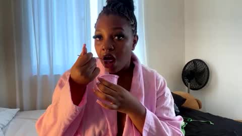 Unholybaddie online show from November 15, 11:56 am